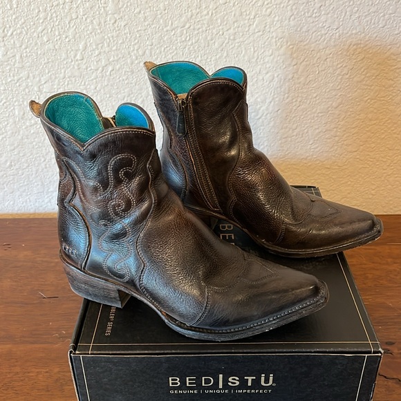 Bed Stu Ace Ankle Boot - Picture 2 of 14
